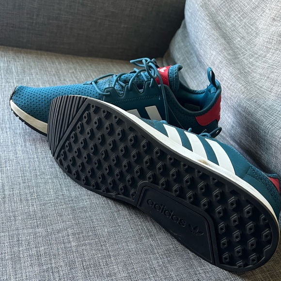 Men’s adidas sneakers - Picture 2 of 3